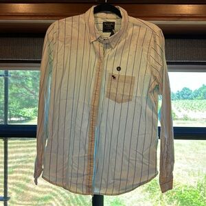 NWT women’s button down striped top by Abercrombie size large light blue